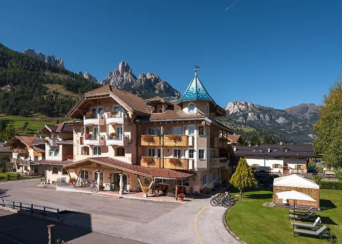 Hotel Chalet Sas Morin Pozza di Fassa