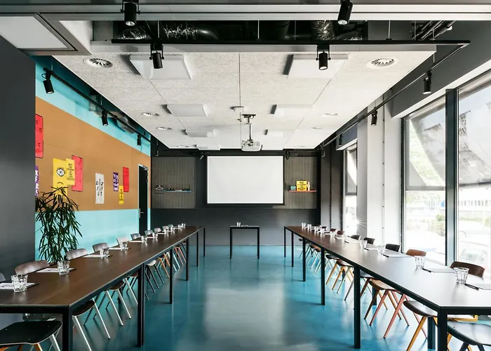 Hotel The Social Hub Amsterdam West 4 Star