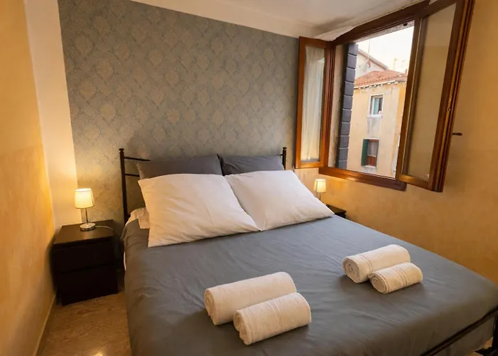 Hotel Two Steps From Rialto Bridge Venezia