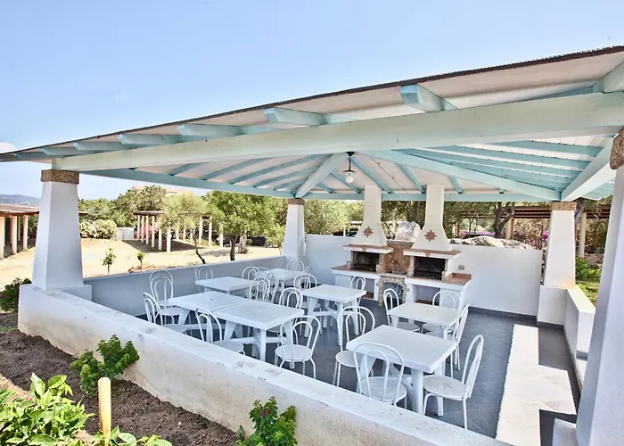 Isa-Residence With Swimming-Pool In Porto Rotondo At Only 500 M From The Beach