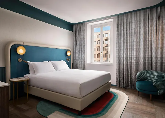 Puccini Hotel Milan, Tapestry Collection By Hilton