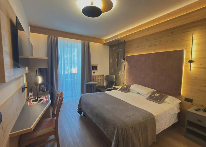 Alexander Hotel Alpine Wellness Dolomites Molveno