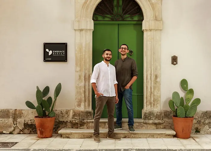 Embrace Sicily Guest House Noto