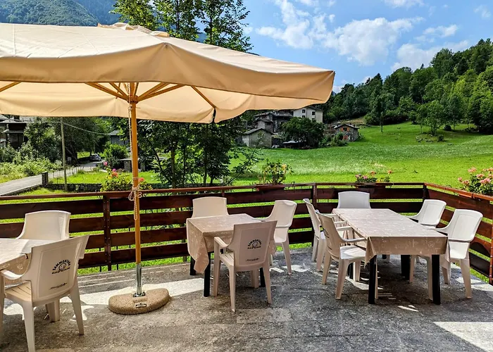Hotel Ristorante Sasso Remenno Val Masino