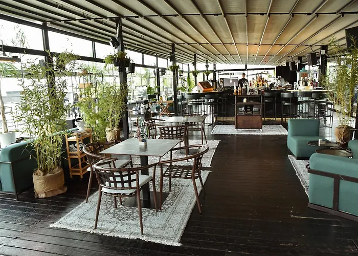 Maritim Marina Bay Resort Spa & Casino Adult Friendly Vlorë