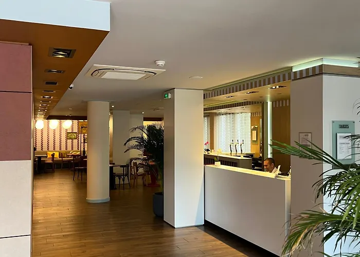 Hotel Greet Lourdes Centre Pyrenees