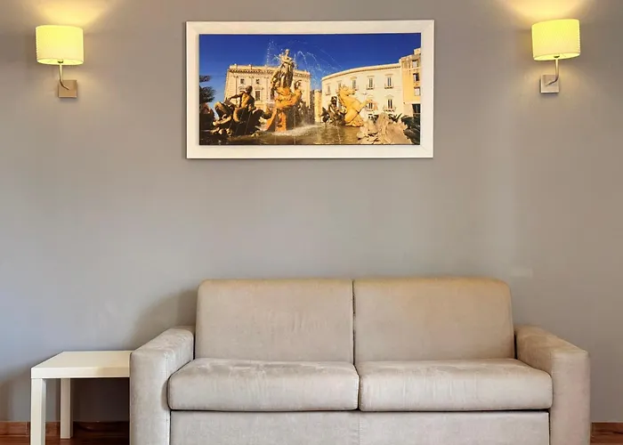 Home Syrakos Syracuse