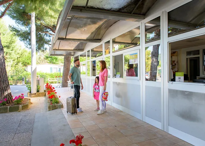 Camping Village Verdemare Srl Fermo
