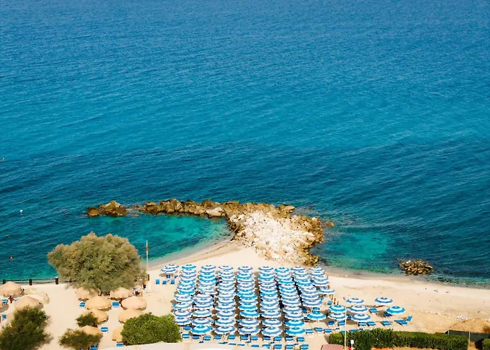 Villaggio Torre Ruffa Robinson Capo Vaticano