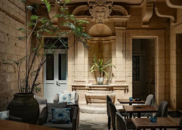 66 Saint Paul'S & Spa La La Valletta