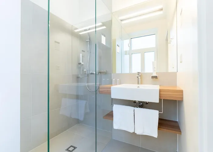 Das Jedermann Boutiquehotel Mit Stadtgarten Salisburgo