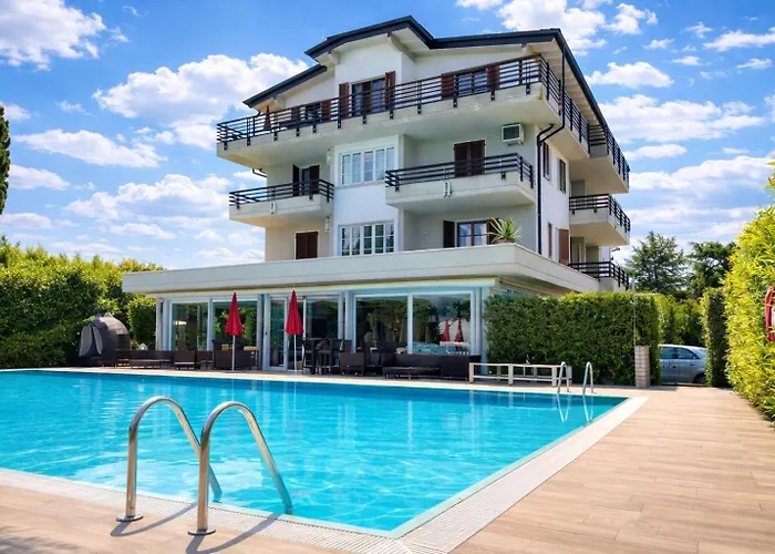 Residence Alexandra Stay Sirmione
