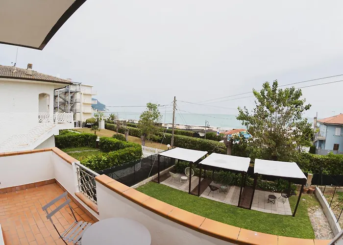 Hotel Il mare di Giulia Marcelli