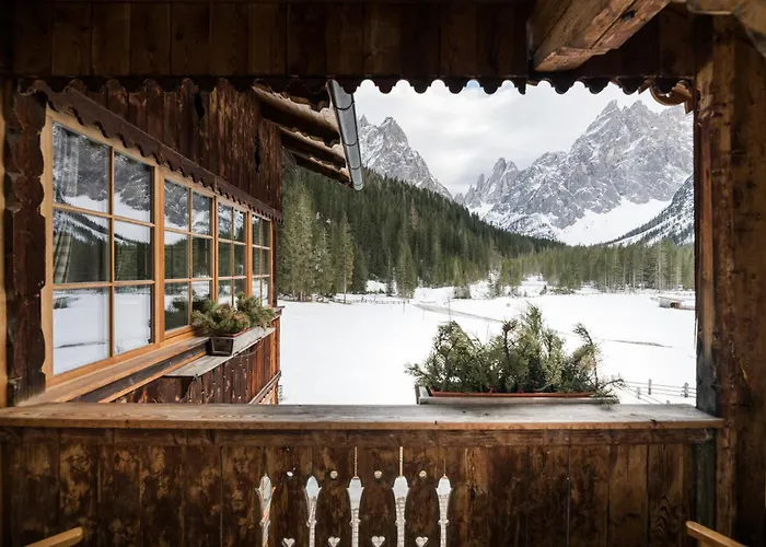 Hotel Dolomitenhof & Chalet Alte Post Sexten