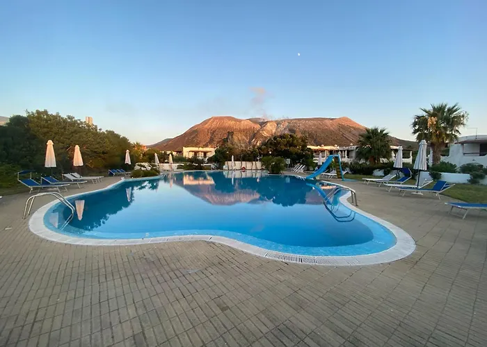 Il Caimano B&B, con piscina dall'11 Luglio al 31 Agosto Vulcano 