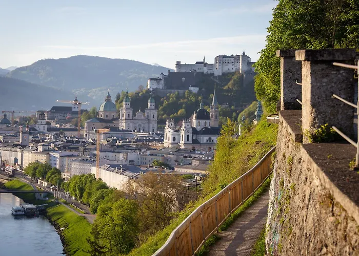 Hotel Schloss Moenchstein Salisburgo