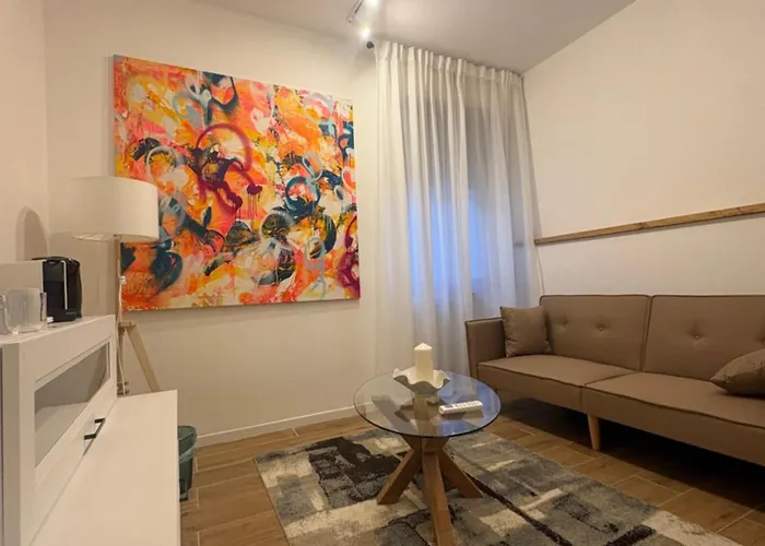 Hotel Int13 Via De Filippi Olbia