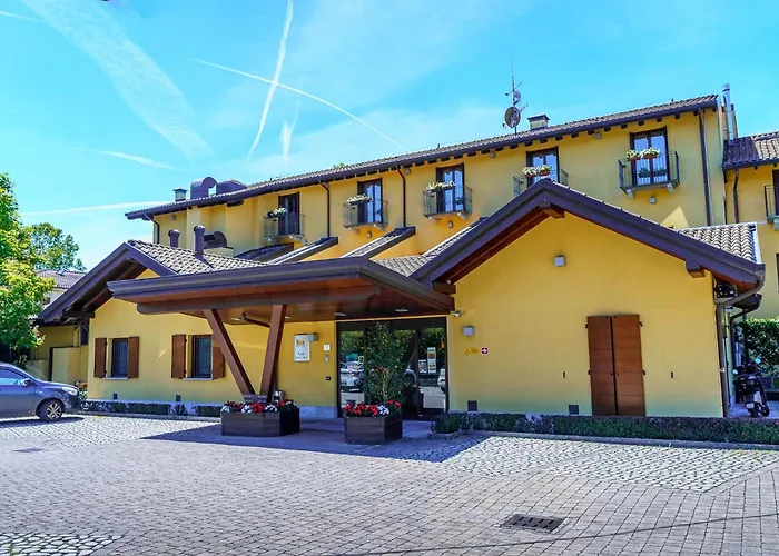 Hotel Ristorante Vecchia Riva Varese