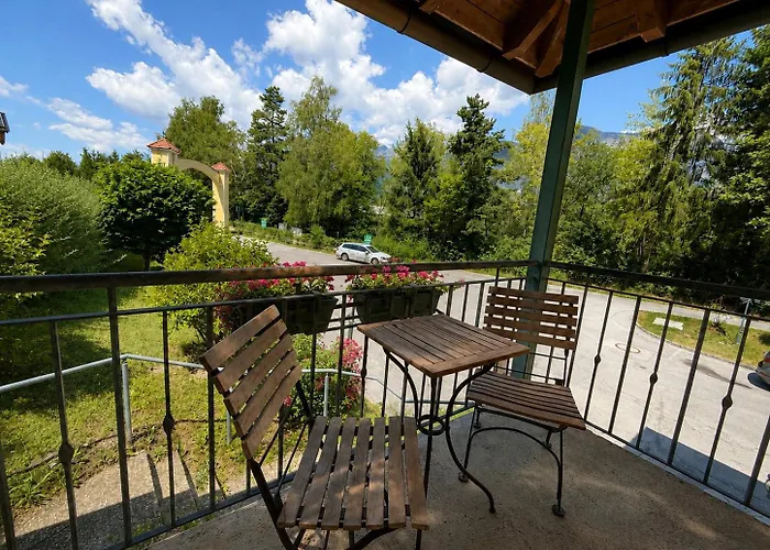 Gasthof Badl - Bed & Breakfast Hall in Tirol