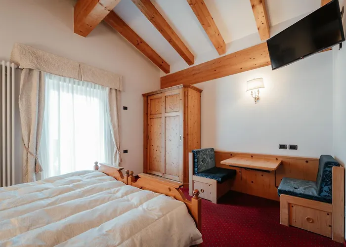 Hotel Alaska Campitello di Fassa