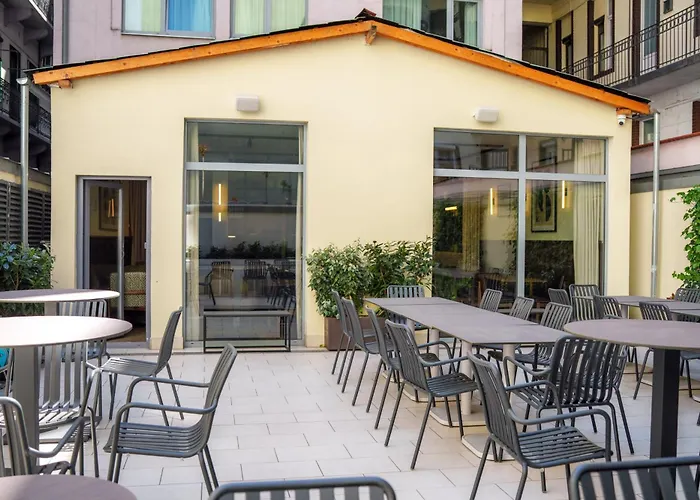Honest Budapest By Chic&Basic