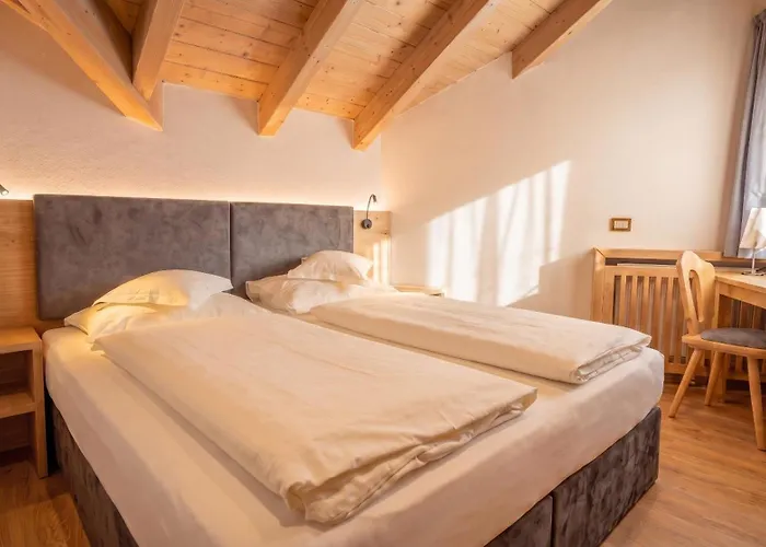 Apartments Lasteis La Villa 