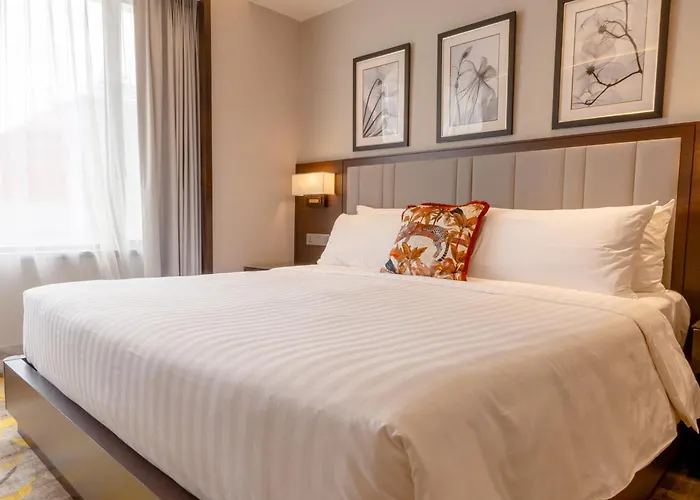 Hotel Royal Plaza on Scotts Singapore