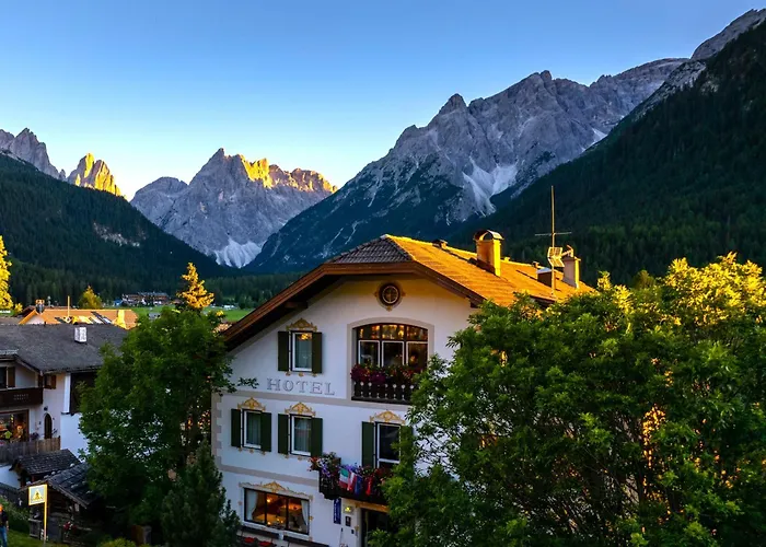 Hotel Holzer Sexten