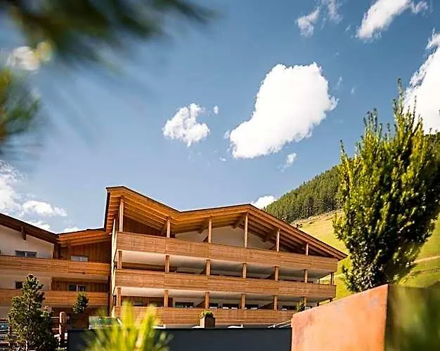 Hotel Adlernest Senale