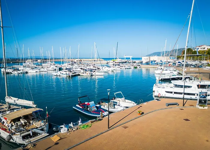 Sestante Marina Motel Capo dʼOrlando