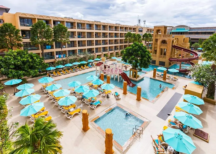 Hotel Pamookkoo Kata Beach 