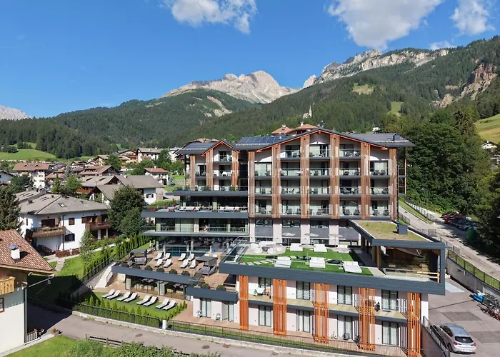 Ciampedie Luxury Alpine Spa Hotel Vigo di Fassa