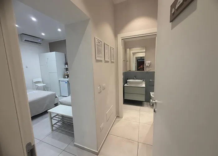 Hotel Di Passaggio Bari