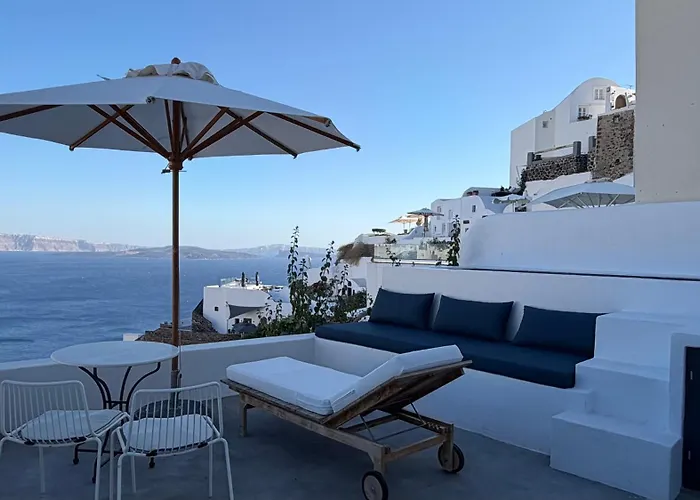 Chelidonia Luxury Suites Oia 
