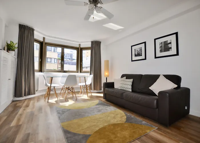 Marlyn Lodge - City Of Londra