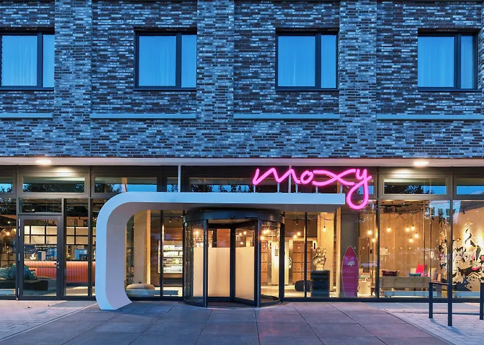 Moxy Hamburg City