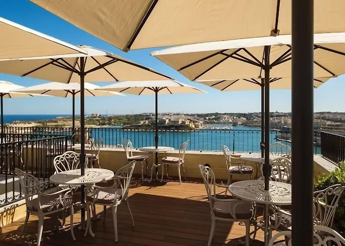 The Gomerino Hotel La La Valletta