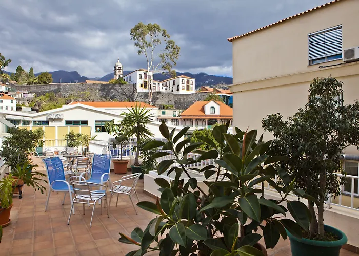 Bed and Breakfast Residencial Colombo Funchal 