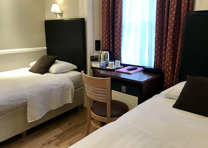 Rhodes Hotel Londra