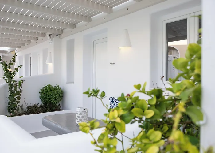 Ambience Suites Fira 