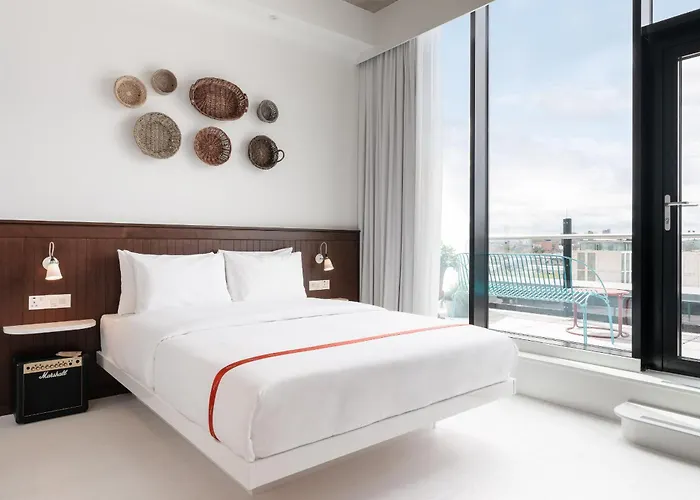 Ruby Molly Hotel Dublin By Ihg