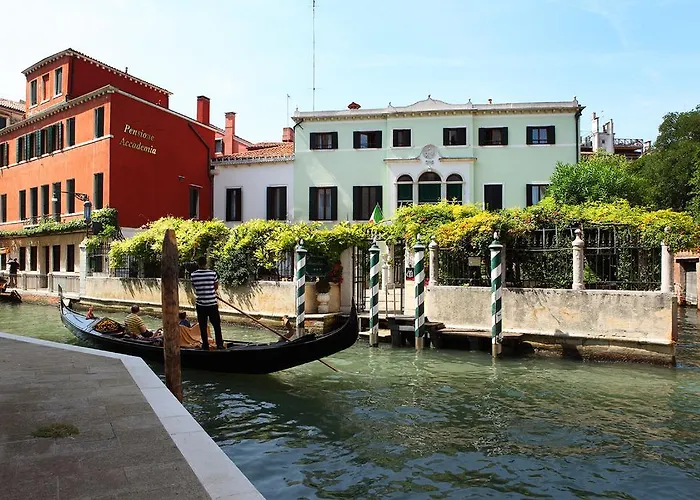 Pensione Accademia - Villa Maravege Venezia