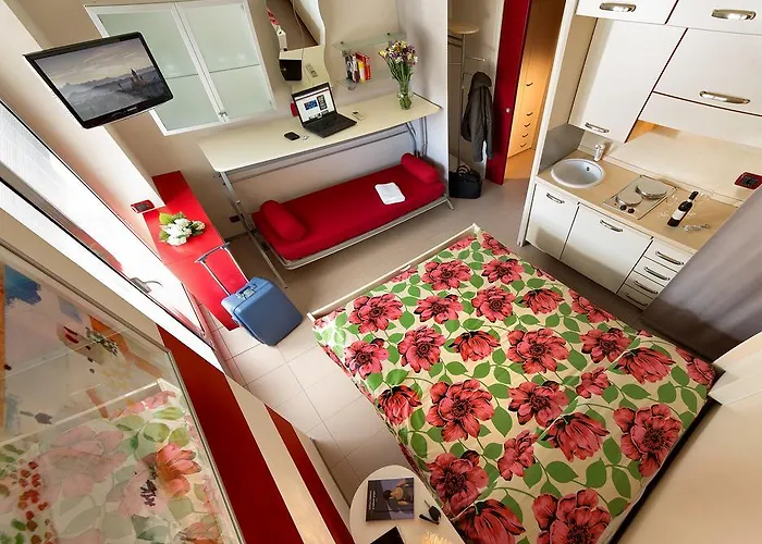 Dimora in Alba Aparthotel