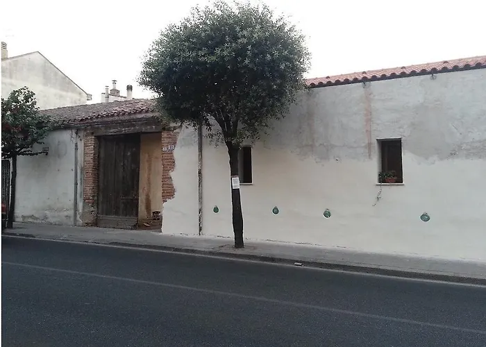 Hotel Sa Domu E Crakeras Oristano