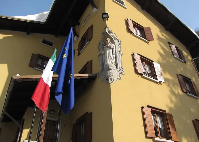 Hotel Valdigiust Campodolcino