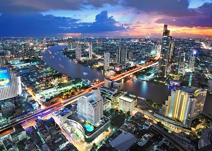 Centre Point Plus Hotel Silom - Newly Renovated Bangkok