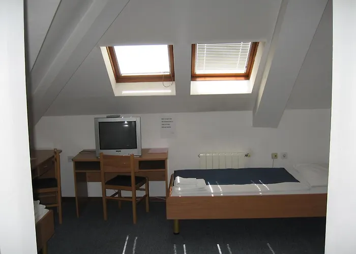 Hostel Veli Joze Pola