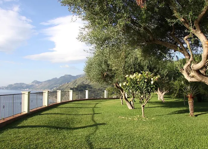 Capo Dei Greci Hotel Resort And Spa SantʼAlessio Siculo