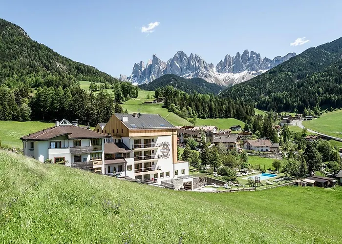 Hotel Tyrol Funes 