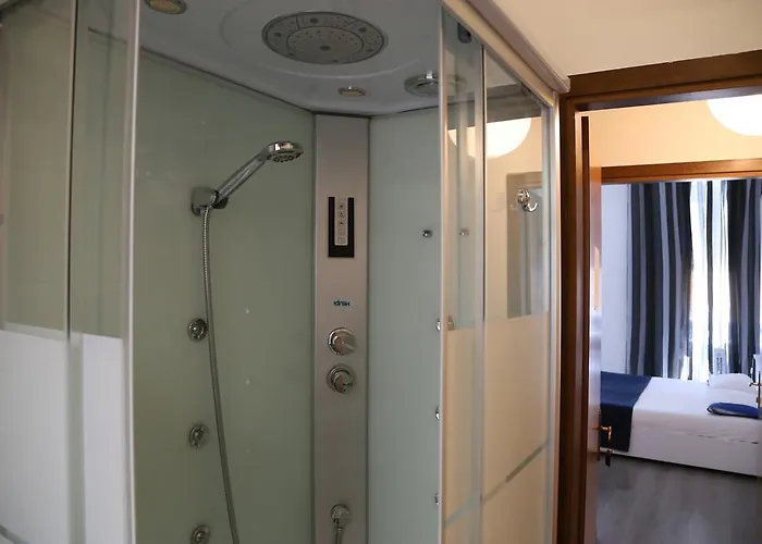 B&B Porto Vecchio ROOMS - Stazione Centrale Trieste